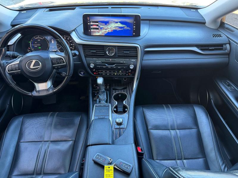 Photo 8 from auction – 2022 LEXUS RX with VIN JTJJGKFA0N2027588