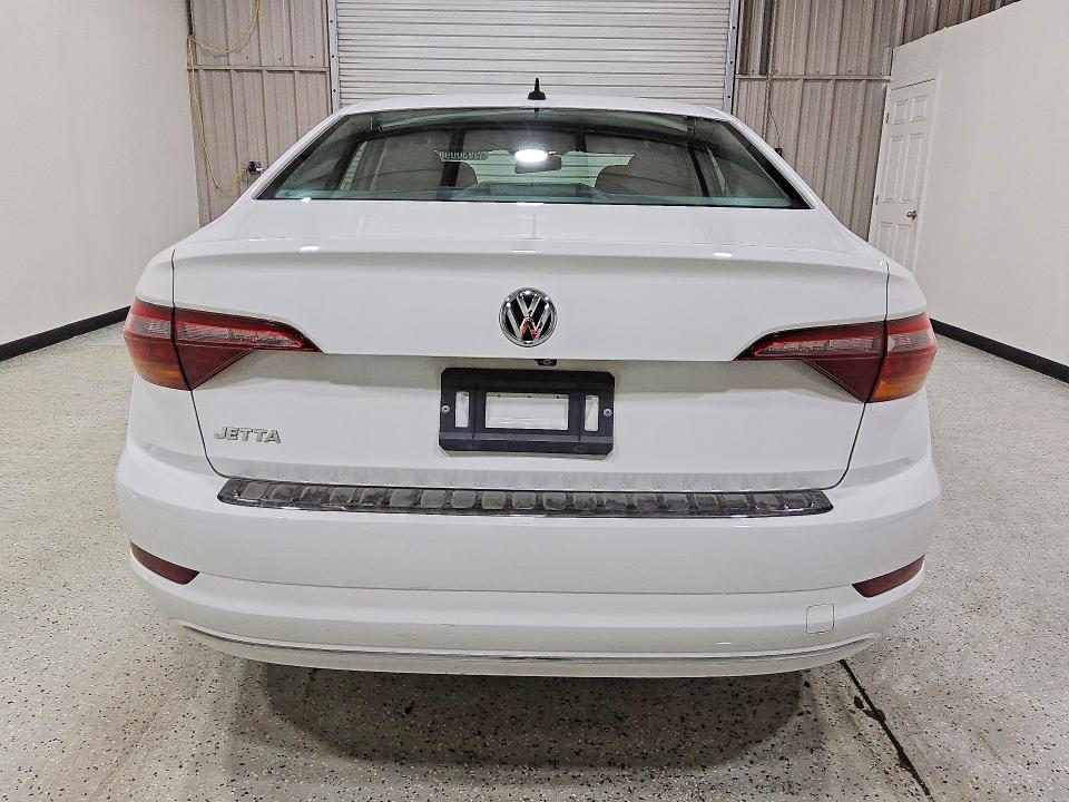 Photo 6 from auction – 2019 VOLKSWAGEN JETTA with VIN 3VWC57BU7KM153897