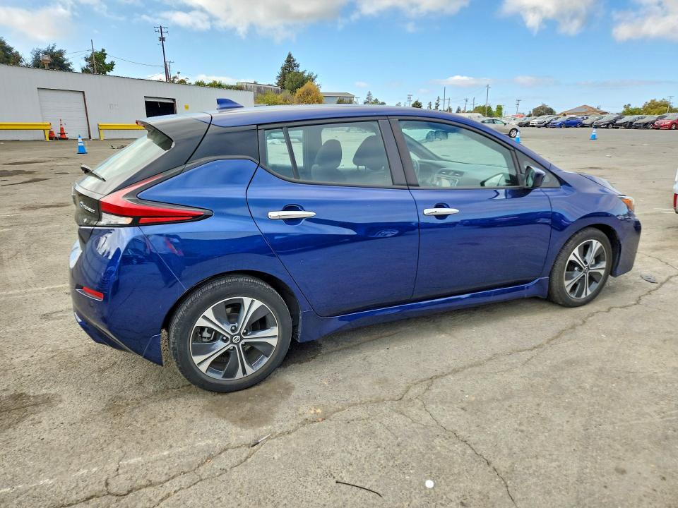 Photo 3 from auction – 2022 NISSAN LEAF with VIN 1N4AZ1CV8NC555023