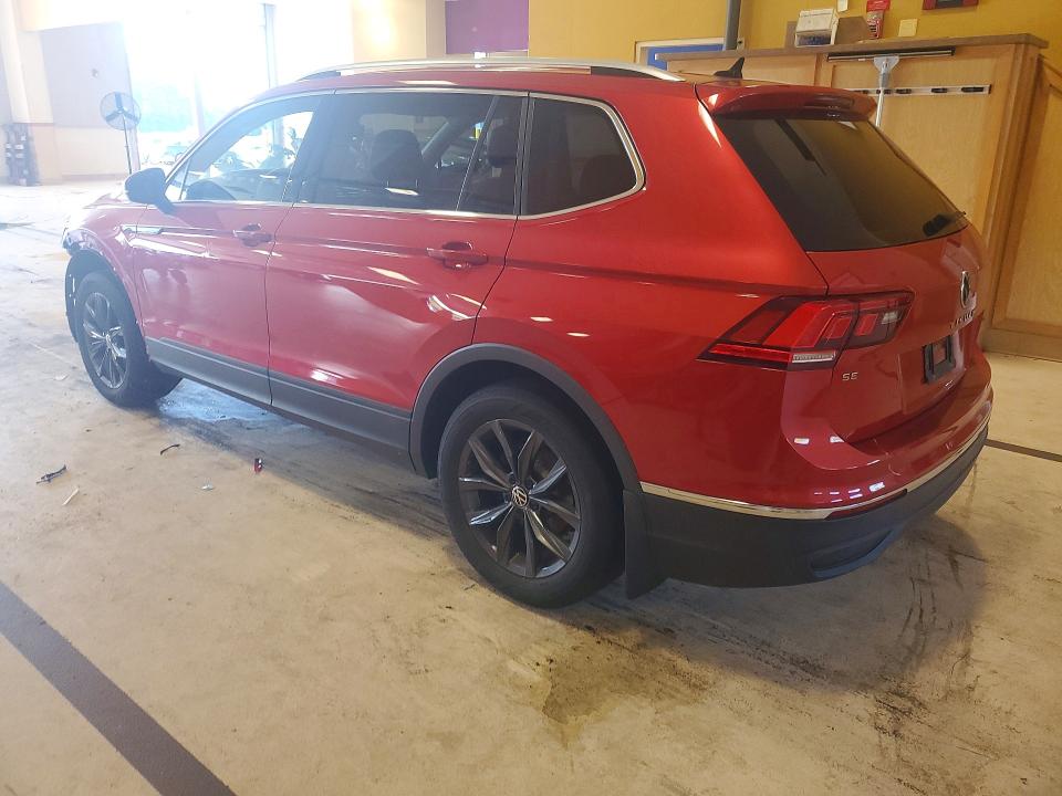 Photo 2 from auction – 2022 VOLKSWAGEN TIGUAN with VIN 3VV2B7AX8NM034202