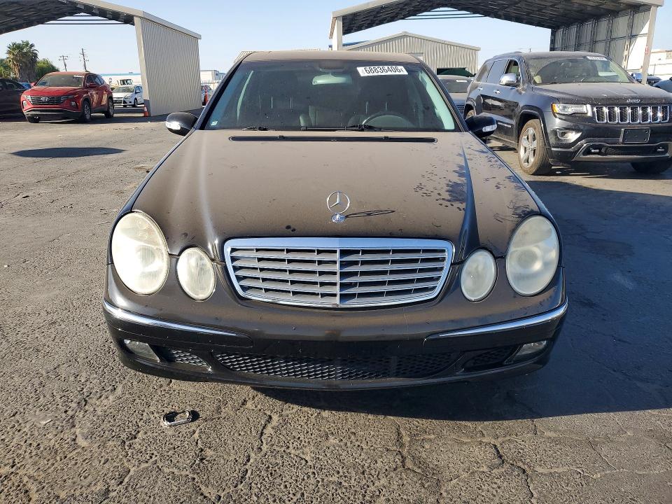Photo 5 from auction – 2006 MERCEDES-BENZ E with VIN WDBUF83J76X188288
