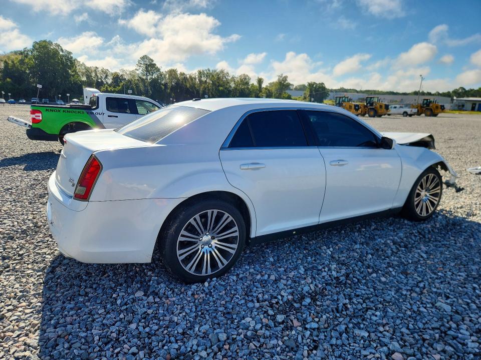 صورة رقم 3 من المزاد - 2013 CHRYSLER 300 مع VIN 2C3CCABG9DH743203