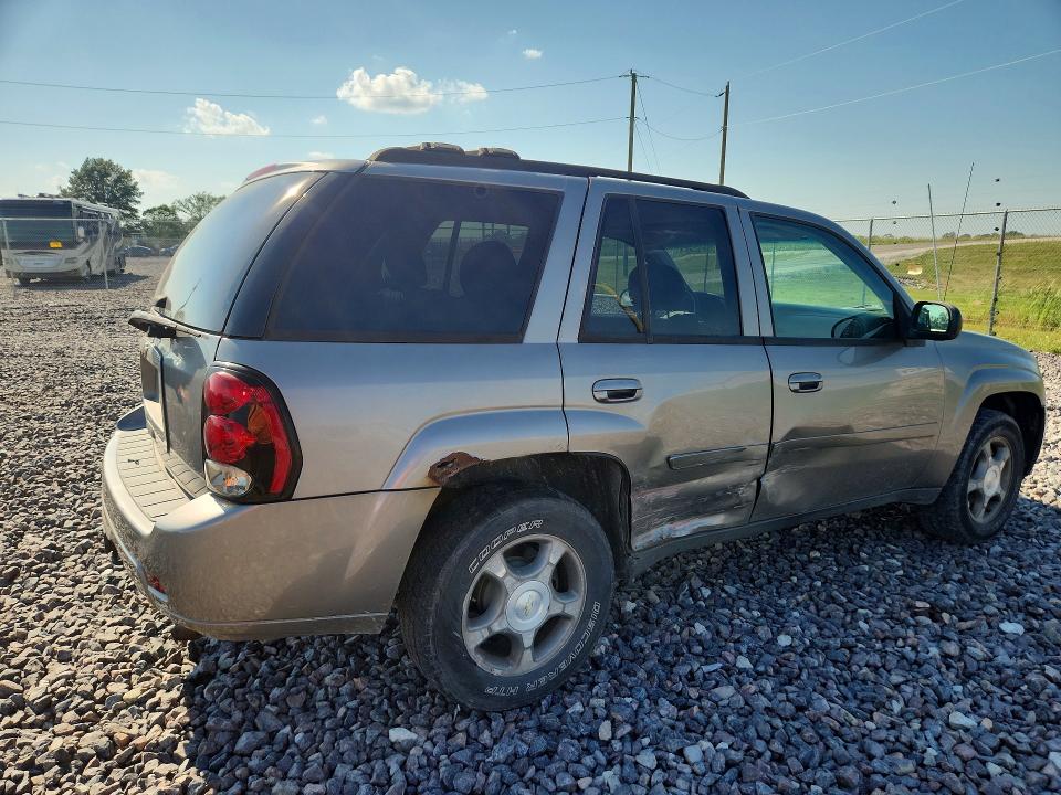 Photo 3 from auction – 2009 CHEVROLET TRAILBLAZER with VIN 1GNDT33S592129674