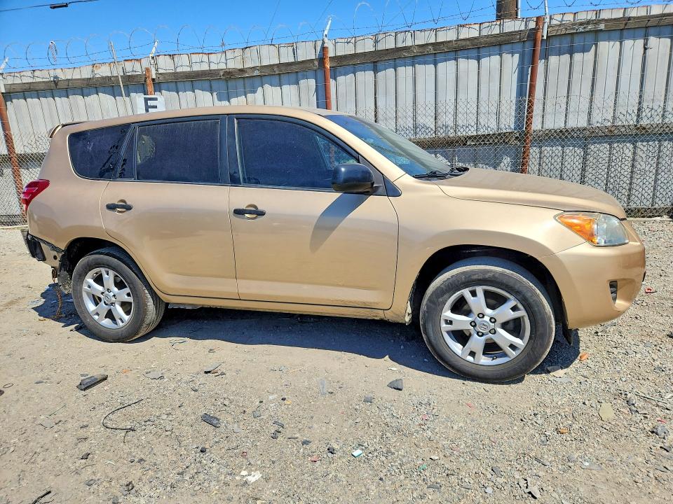 Photo 4 from auction – 2009 TOYOTA RAV4 with VIN JTMZF33V495005197
