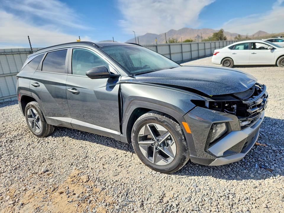 Photo 4 from auction – 2025 HYUNDAI TUCSON with VIN KM8JCDD16SU255779