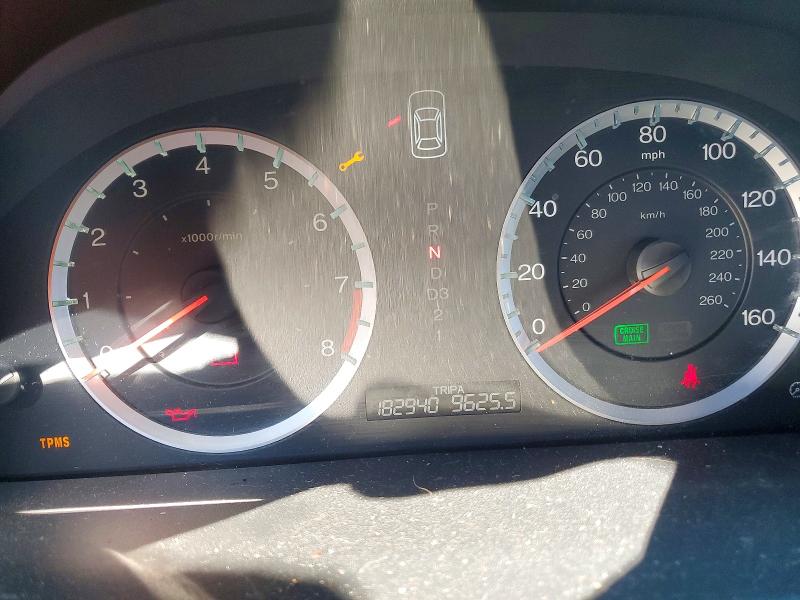 Photo 9 from auction – 2011 HONDA ACCORD with VIN 1HGCP2F85BA002942