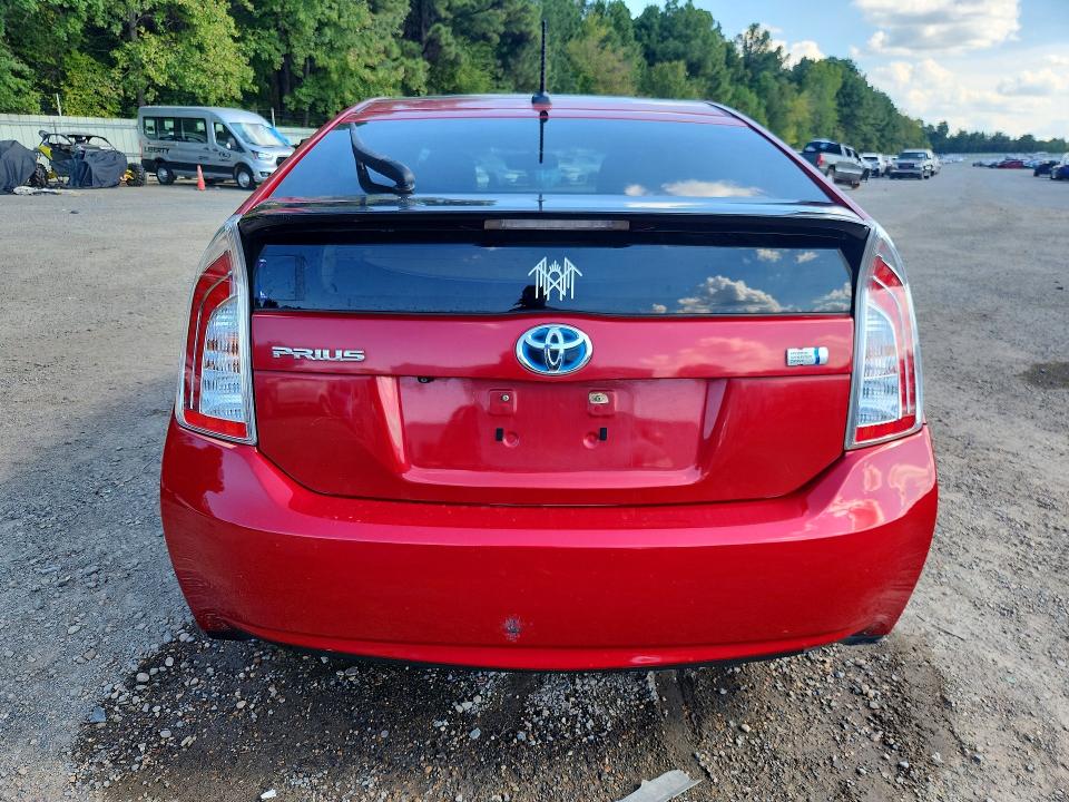 Photo 6 from auction – 2015 TOYOTA PRIUS with VIN JTDKN3DUXF1911674