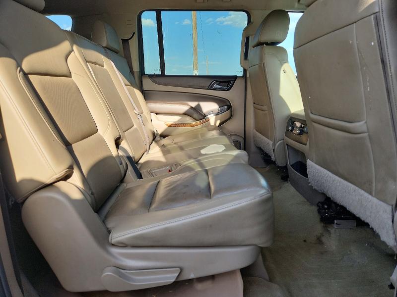 Photo 11 from auction – 2018 CHEVROLET SUBURBAN with VIN 1GNSCJKC5JR379014