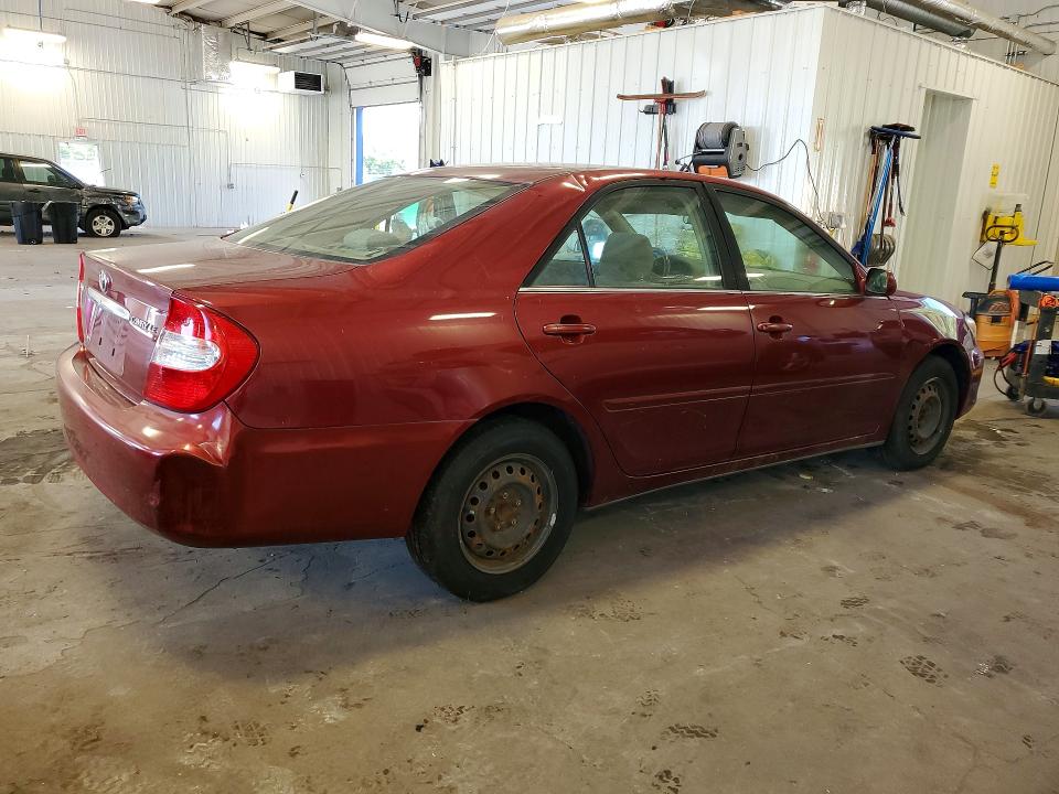 Photo 3 from auction – 2004 TOYOTA CAMRY with VIN JTDBE32K240276471