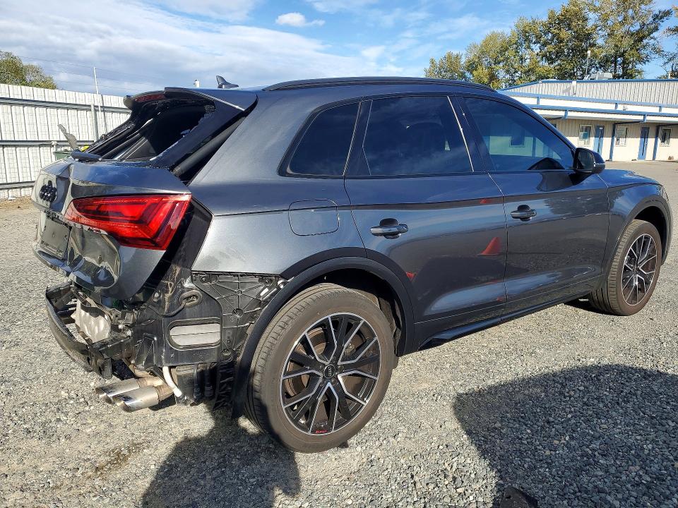 Фото 3 с аукциона – 2022 AUDI SQ5 с VIN WA1B4AFY5N2138560