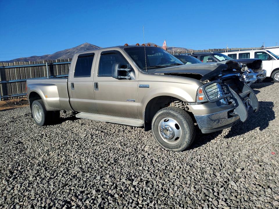 Photo 4 from auction – 2005 FORD F350 with VIN 1FTWW33P65EC70086