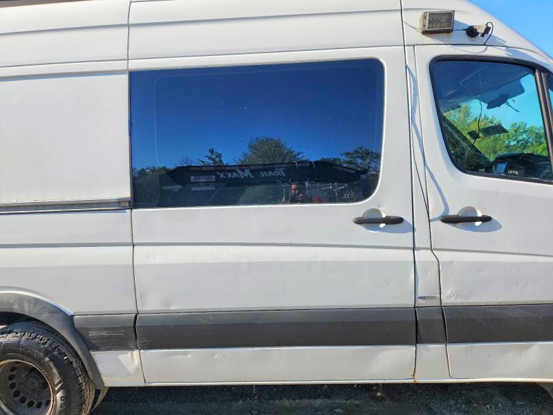 Photo 11 from auction – 2013 MERCEDES-BENZ SPRINTER with VIN WD3PF0CC6D5813400