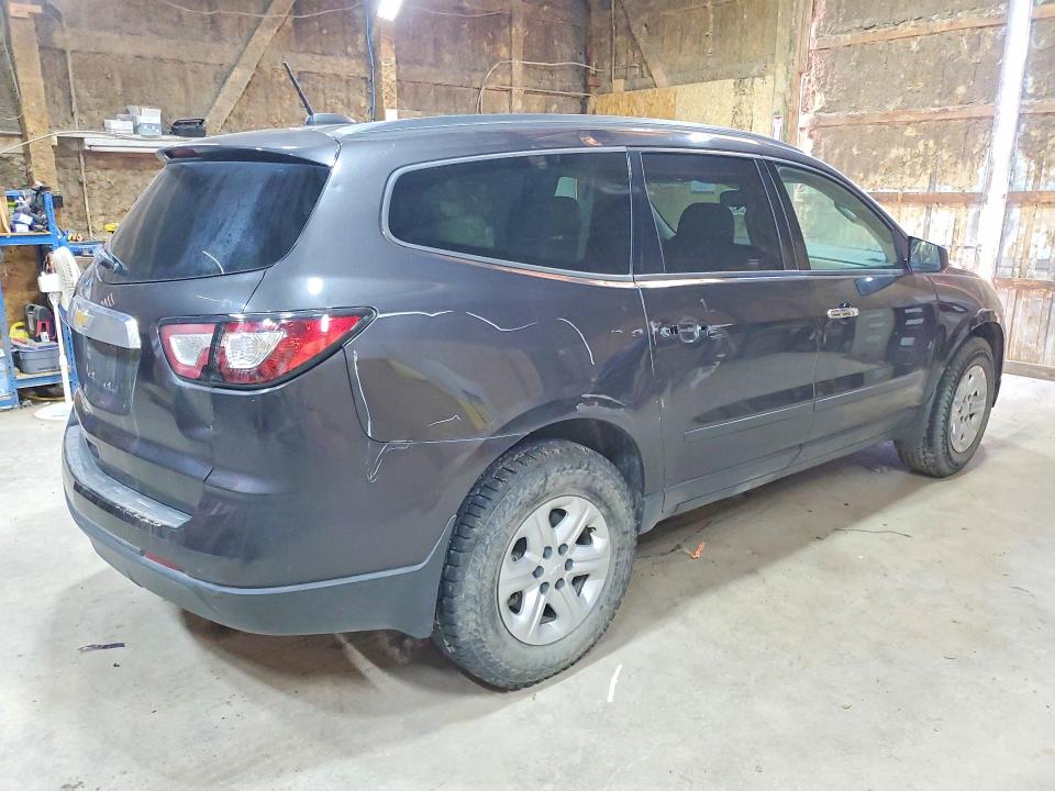 Photo 3 from auction – 2017 CHEVROLET TRAVERSE with VIN 1GNKVFED6HJ140723