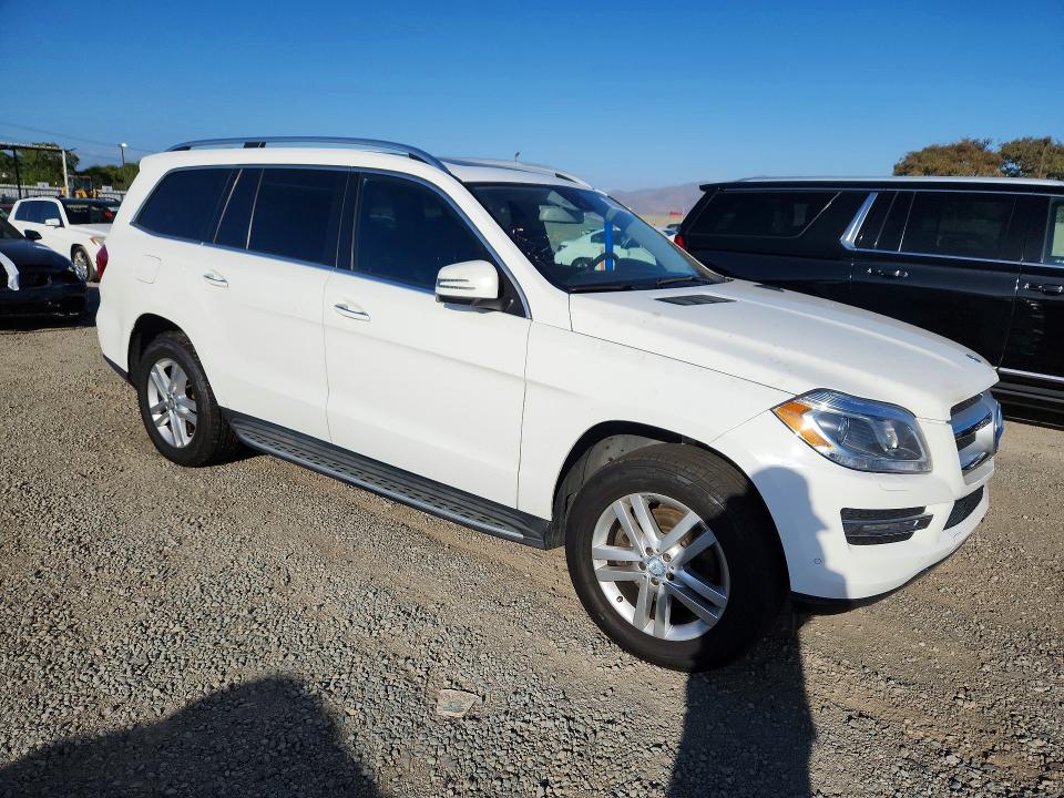 Photo 4 from auction – 2015 MERCEDES-BENZ GL with VIN 4JGDF2EE1FA590496
