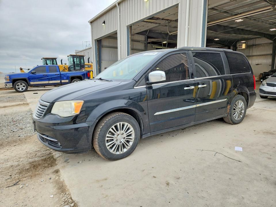 2013 CHRYSLER TOWN & COUNTRY - Търг №69963756