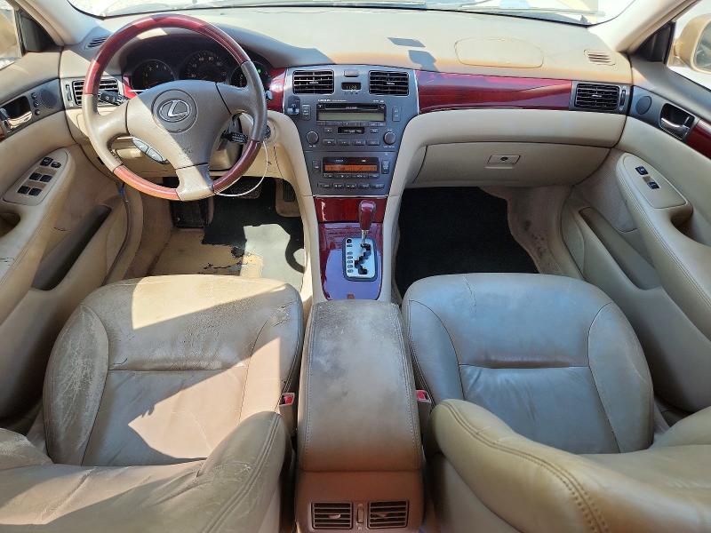 Zdjęcie 8 z aukcji – 2002 LEXUS ES z VIN JTHBF30G520066986