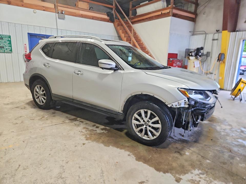 Photo 4 from auction – 2017 NISSAN ROGUE with VIN 5N1AT2MV9HC749057