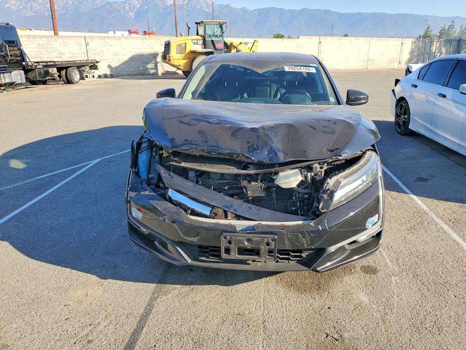 Photo 5 from auction – 2021 HONDA CLARITY with VIN JHMZC5F35MC000558