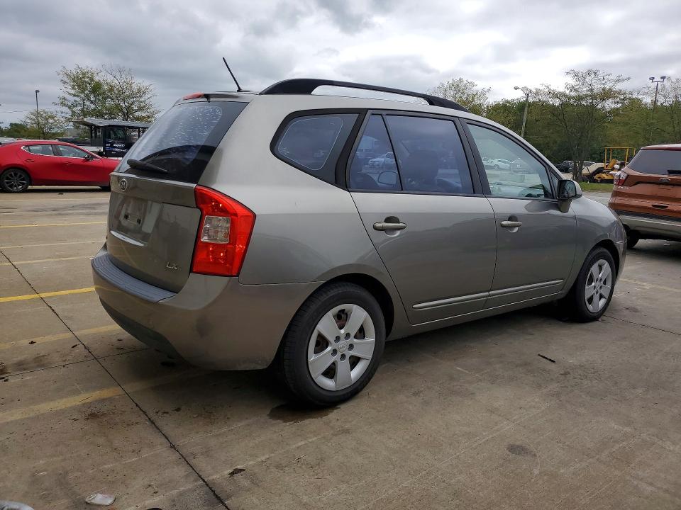 صورة رقم 3 من المزاد - 2009 KIA RONDO مع VIN KNAFG528X97275317