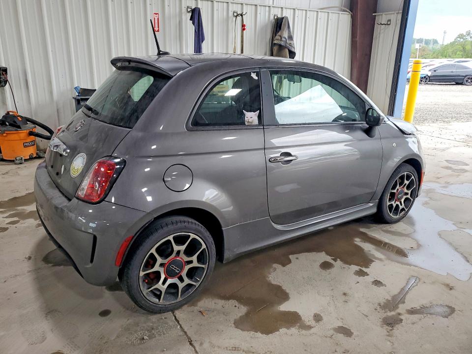Photo 3 from auction – 2013 FIAT 500 with VIN 3C3CFFHH1DT603139