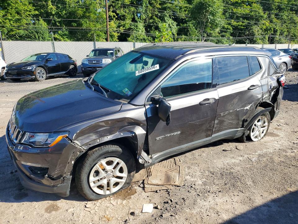 JEEP COMPASS 2019 con VIN 3C4NJDAB4KT629650 - Foto de la subasta