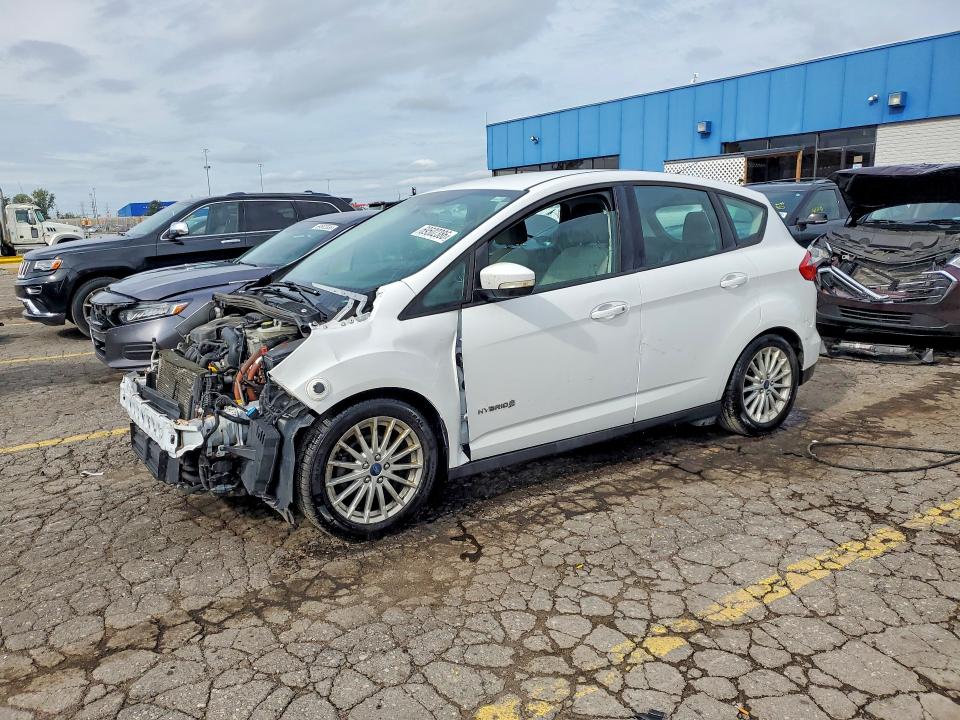 FORD C-MAX 2015 مع رقم تعريف المركبة 1FADP5AU0FL115044 - صورة من المزاد
