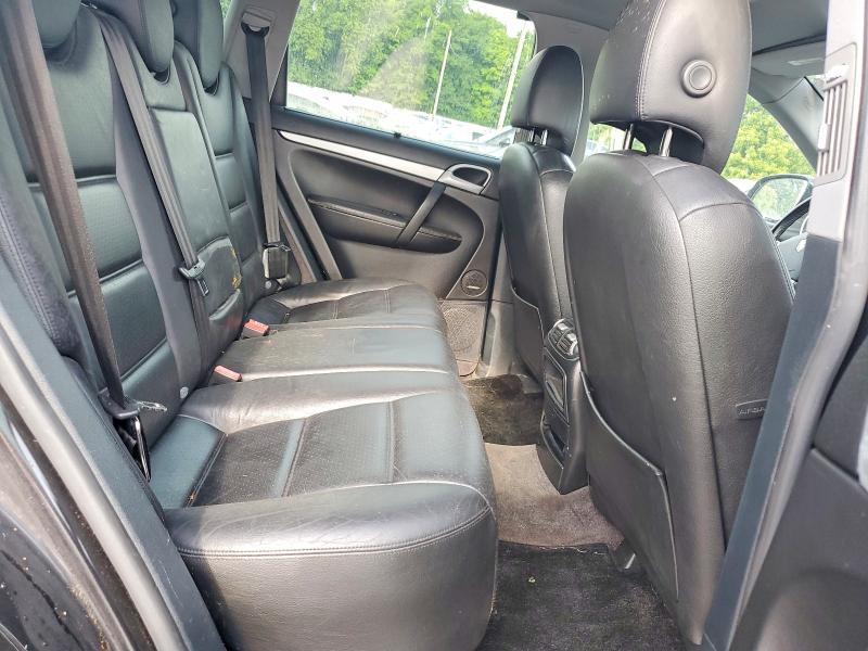 Photo 11 from auction – 2004 PORSCHE CAYENNE with VIN WP1AB29P54LA62801