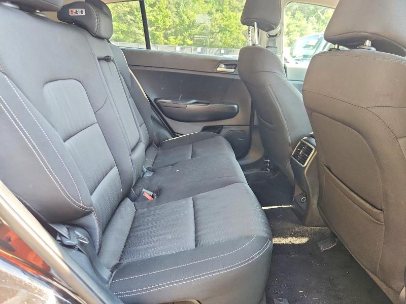 Photo 11 from auction – 2017 KIA SPORTAGE with VIN KNDPMCAC2H7121337