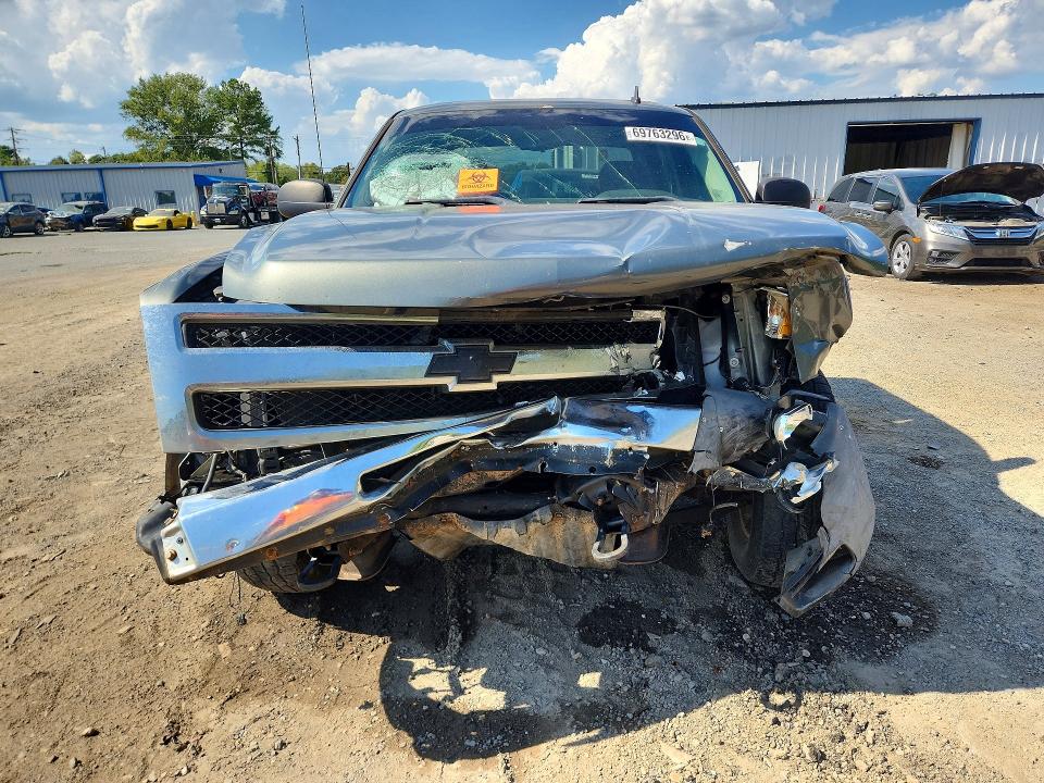 Photo 5 from auction – 2011 CHEVROLET SILVERADO with VIN 3GCPKSE3XBG331657