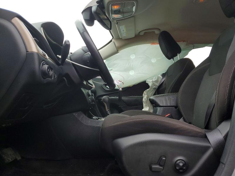 Photo 7 from auction – 2016 JEEP CHEROKEE with VIN 1C4PJMCS0GW173847