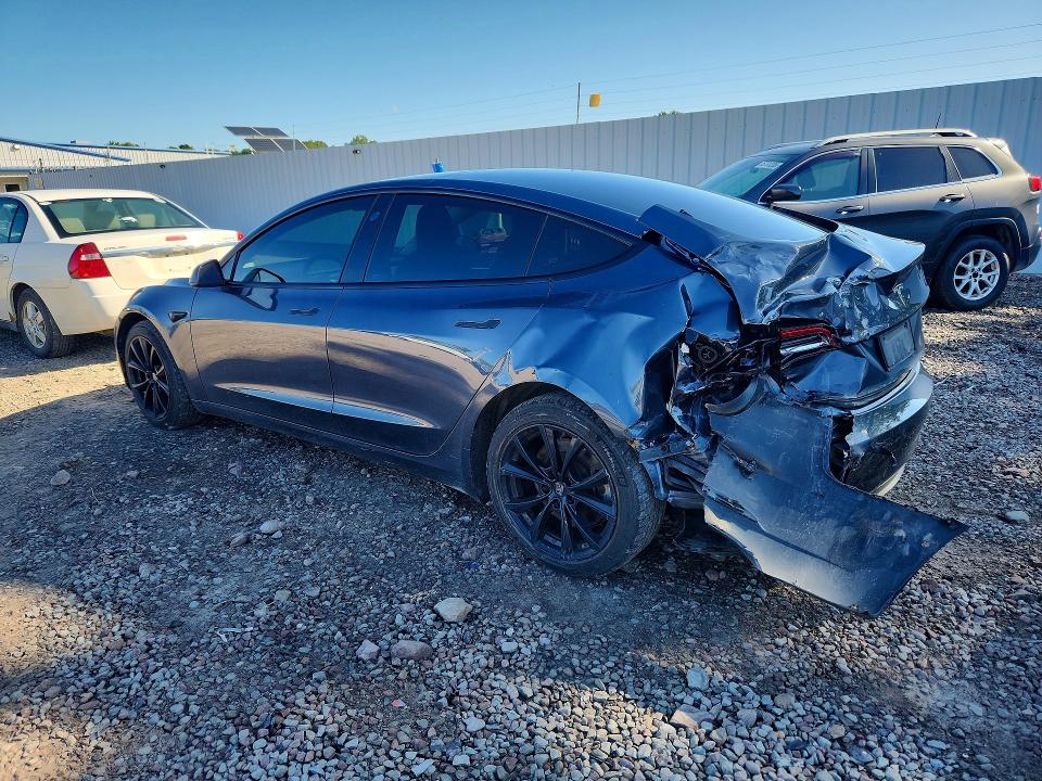 Снимка 2 от търг – 2022 TESLA MODEL 3 с VIN 5YJ3E1EB7NF329057