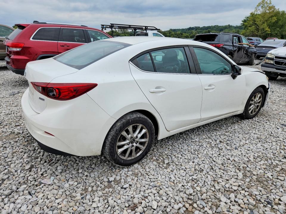 Снимка 3 от търг – 2016 MAZDA 3 с VIN JM1BM1U73G1302283