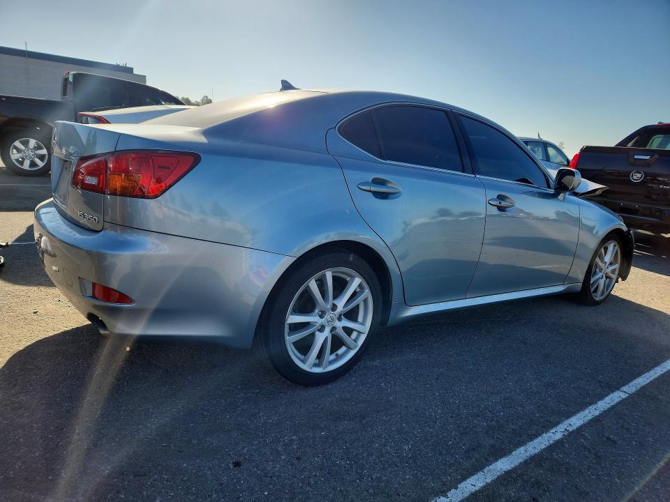 Photo 3 from auction – 2007 LEXUS IS with VIN JTHBE262575012932
