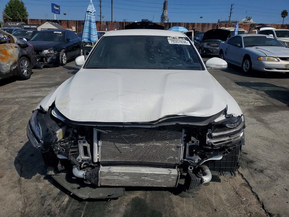 Photo 5 from auction – 2022 GENESIS G70 with VIN KMTG34TA5NU097702
