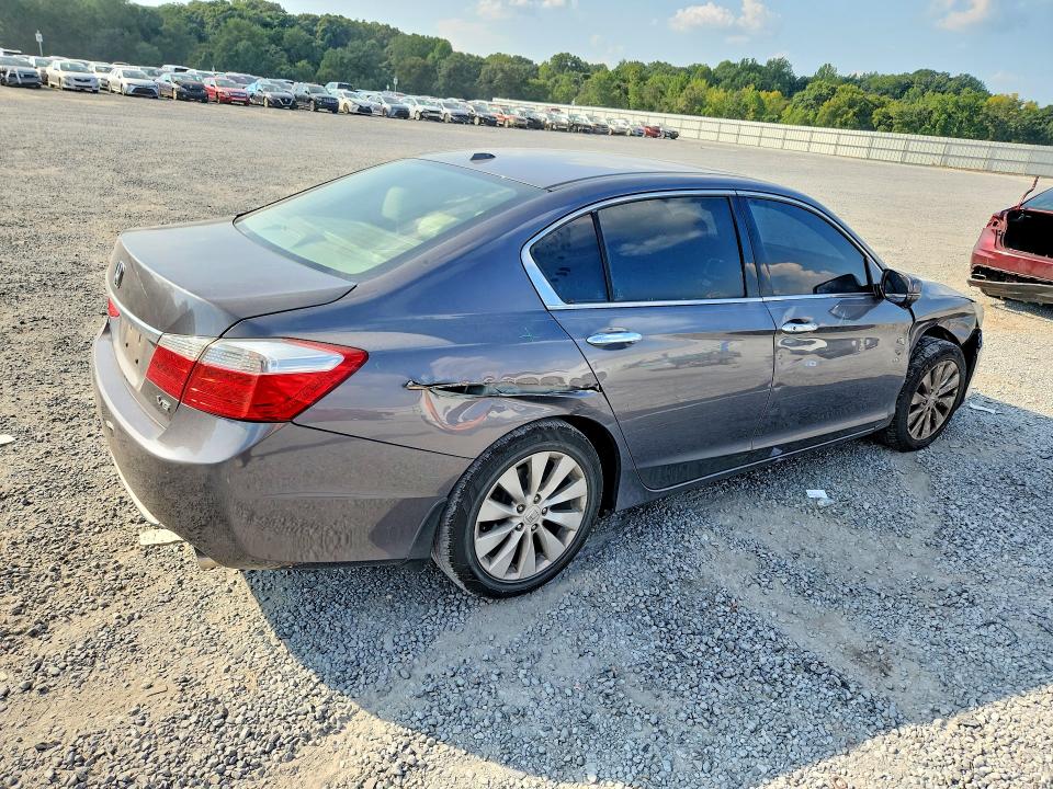 Снимка 3 от търг – 2013 HONDA ACCORD с VIN 1HGCR3F83DA038051