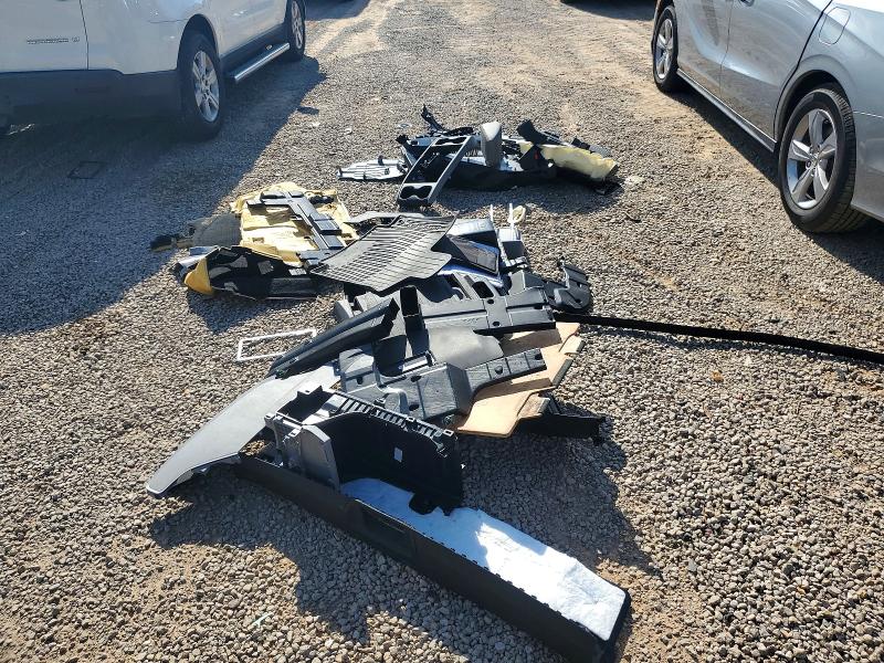 Photo 13 from auction – 2018 HONDA ODYSSEY with VIN 5FNRL6H72JB045558