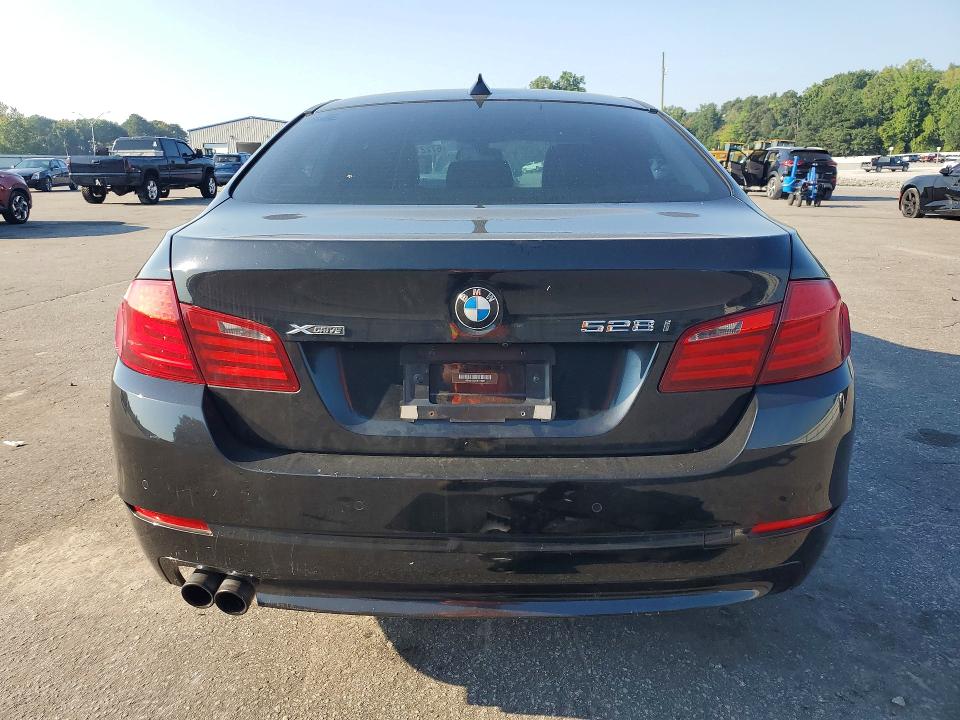 Photo 6 from auction – 2013 BMW 528 with VIN WBAXH5C59DD110391
