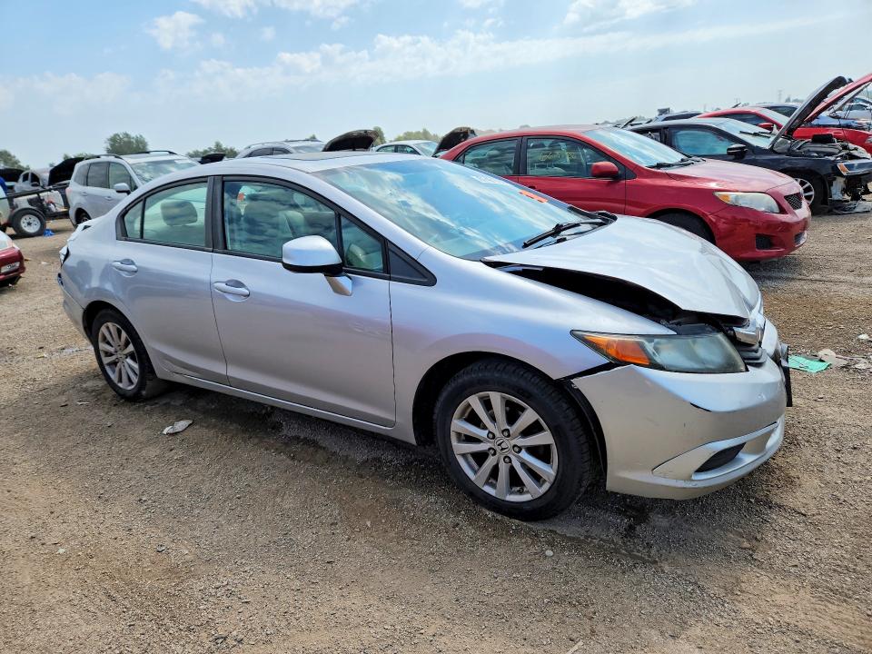 Photo 4 from auction – 2012 HONDA CIVIC with VIN 19XFB2F85CE035674