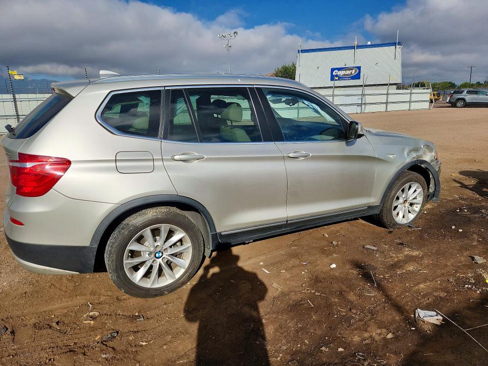 Foto 3 de la subasta – 2014 BMW X3 con VIN 5UXWX9C50E0D21322