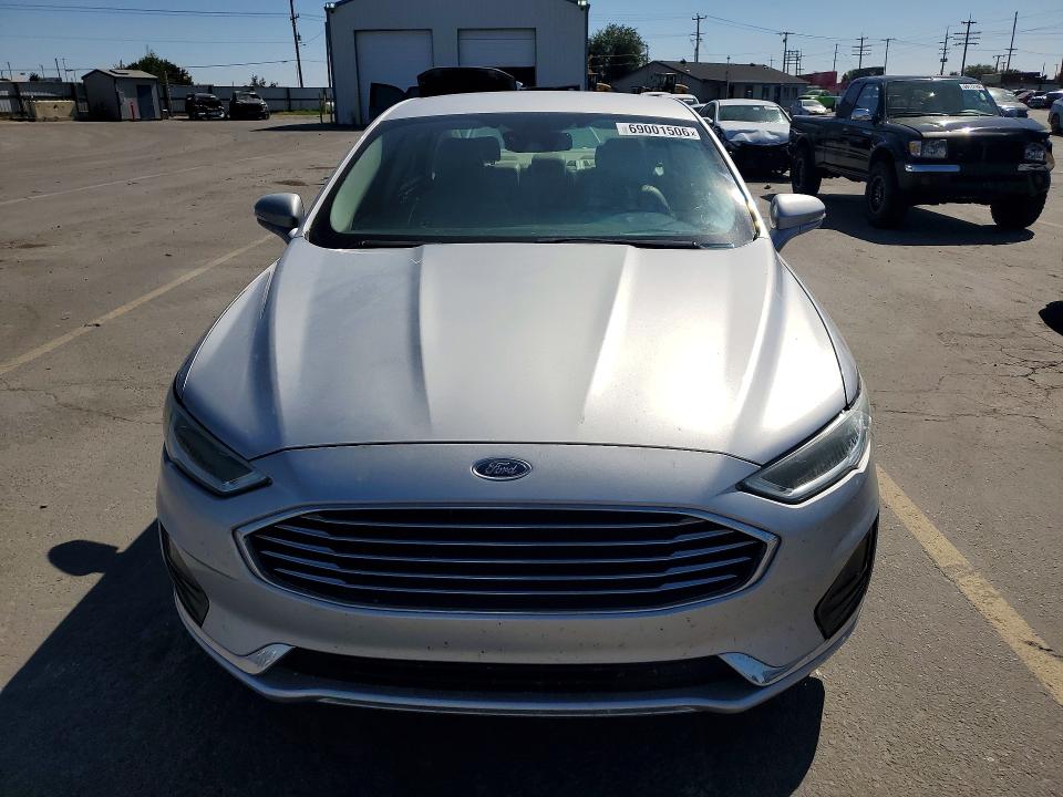 Photo 5 from auction – 2019 FORD FUSION with VIN 3FA6P0CD1KR150096