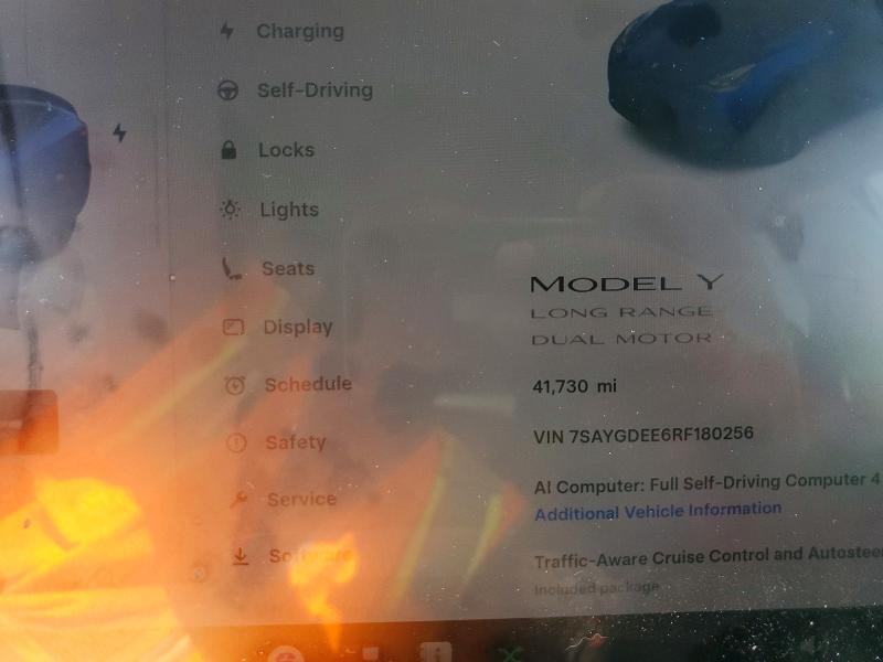 Снимка 9 от търг – 2024 TESLA MODEL Y с VIN 7SAYGDEE6RF180256