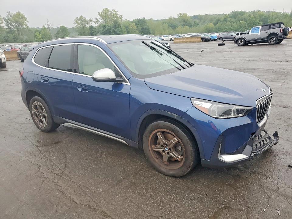Photo 4 from auction – 2023 BMW X1 with VIN WBX73EF06P5X97929