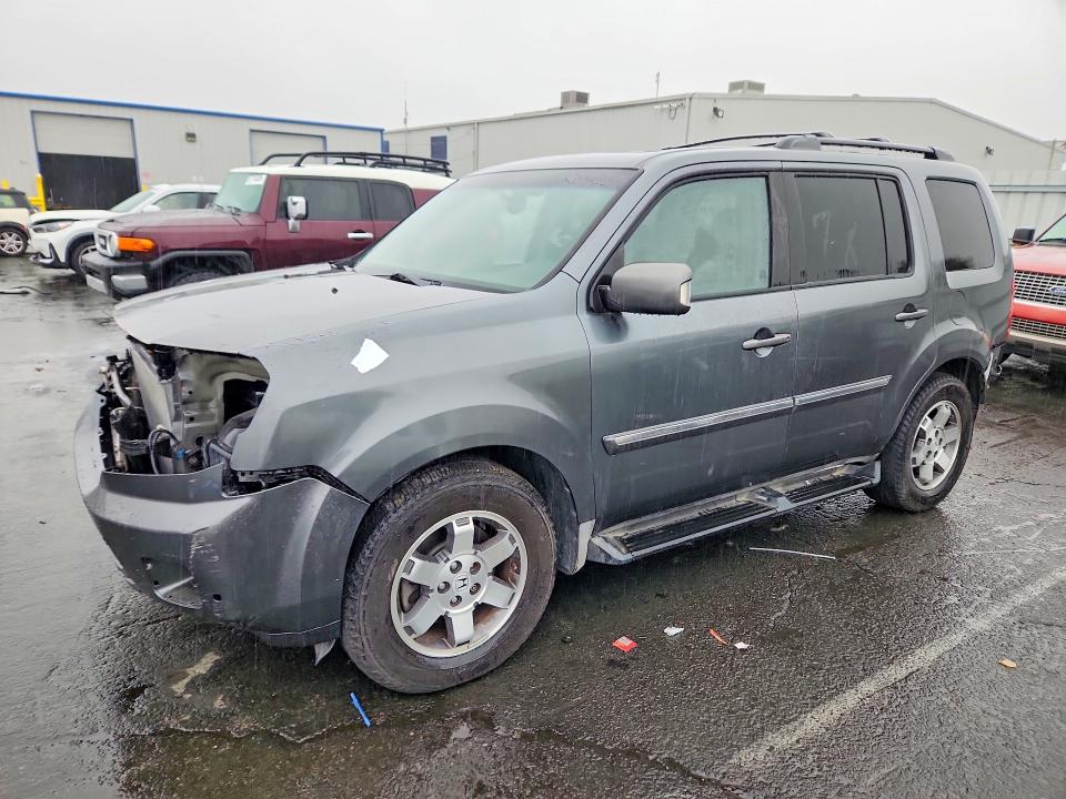 HONDA PILOT 2010 with VIN 5FNYF4H86AB022218 - Photo from auction