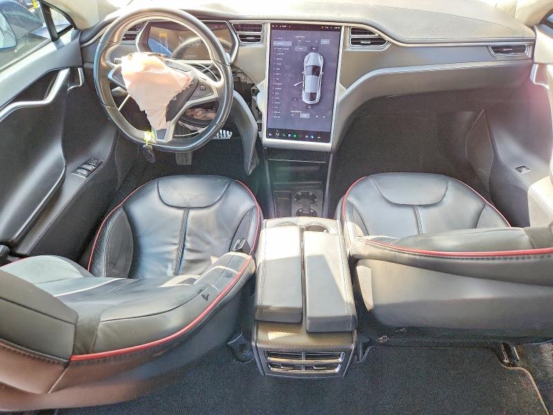 Фото 8 с аукциона – 2013 TESLA MODEL S с VIN 5YJSA1CP6DFP04196