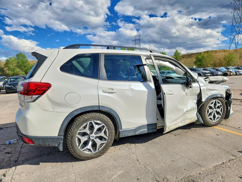 Фото 3 с аукциона – 2020 SUBARU FORESTER с VIN JF2SKAGC8LH563507