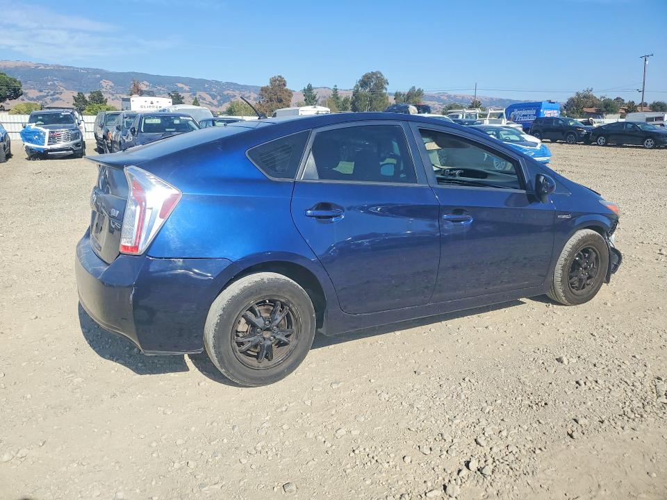 Photo 3 from auction – 2014 TOYOTA PRIUS with VIN JTDKN3DU3E1751457