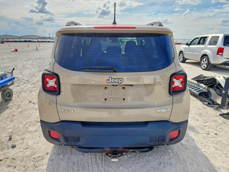 Снимка 6 от търг – 2015 JEEP RENEGADE с VIN ZACCJBBT8FPB84863