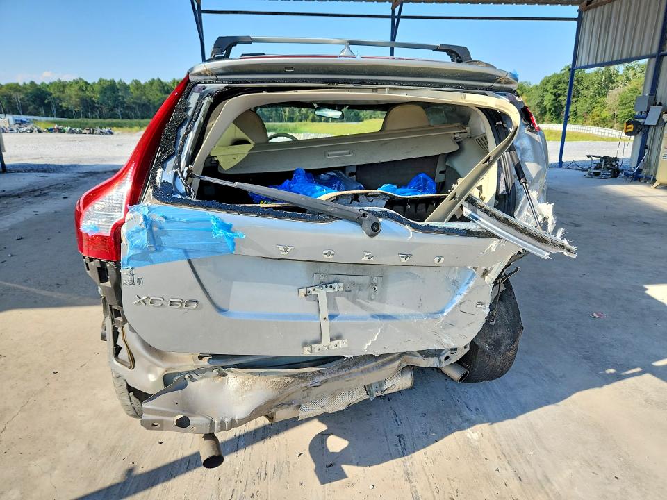 Фото 6 с аукциона – 2010 VOLVO XC60 с VIN YV4982DL3A2062978