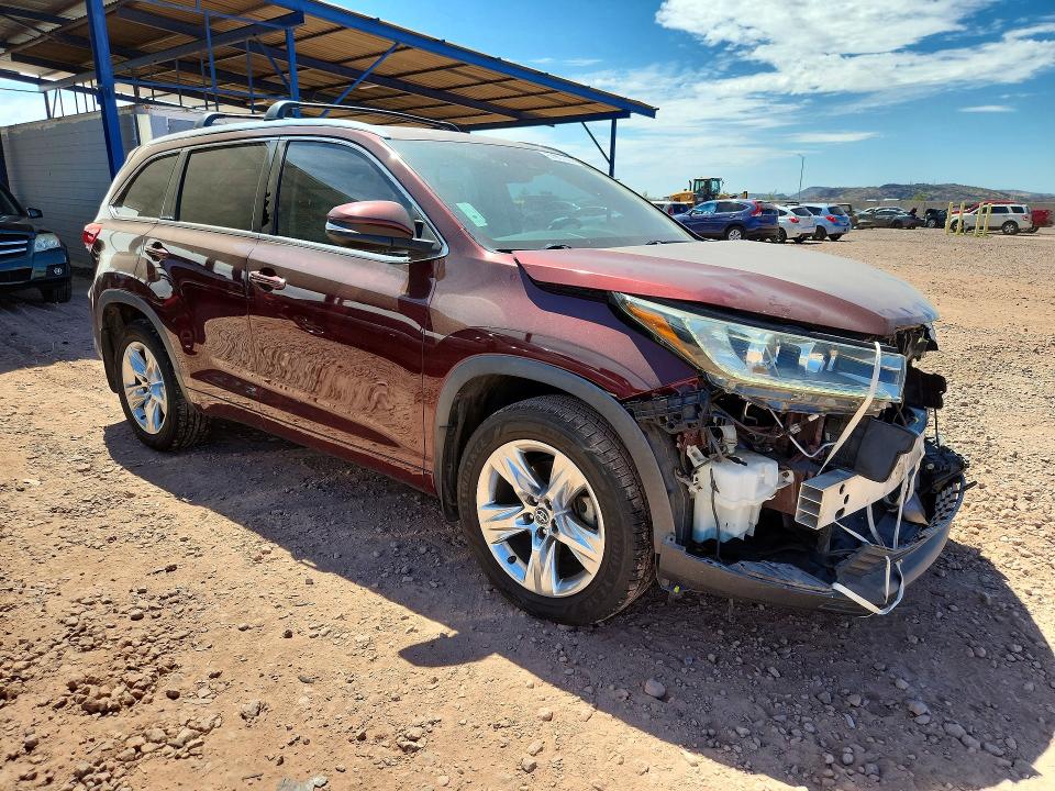 Photo 4 from auction – 2018 TOYOTA HIGHLANDER with VIN 5TDDZRFH3JS875211
