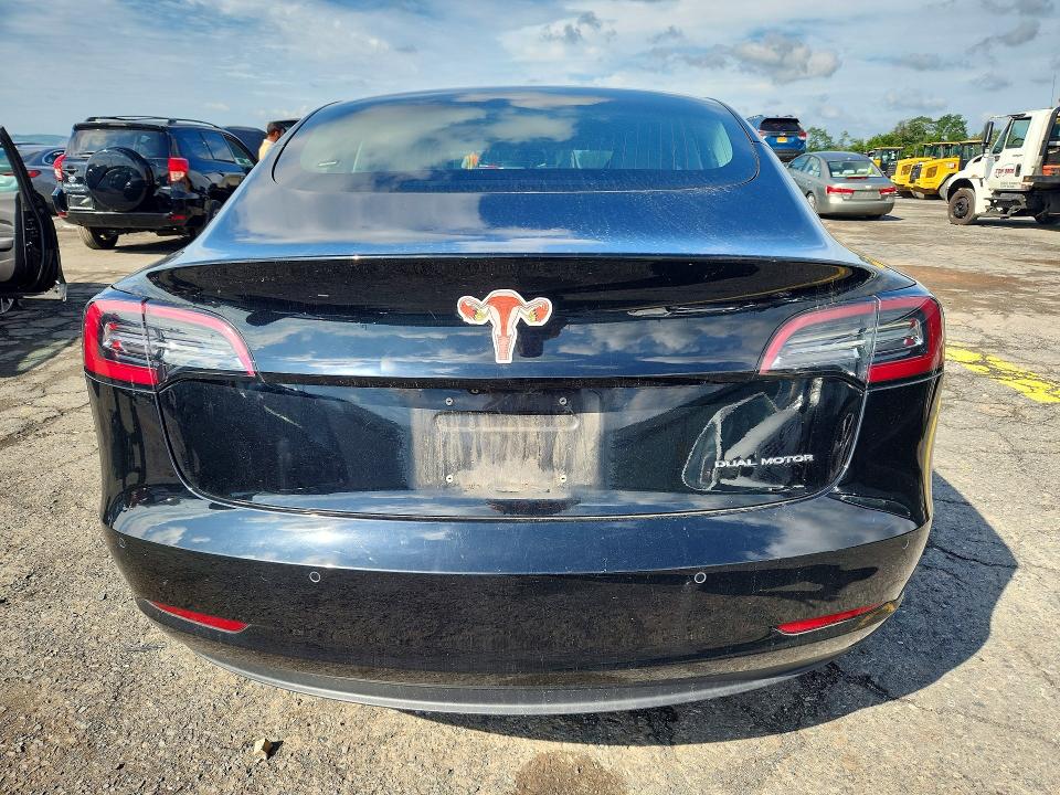 Photo 6 from auction – 2018 TESLA MODEL 3 with VIN 5YJ3E1EB3JF068262